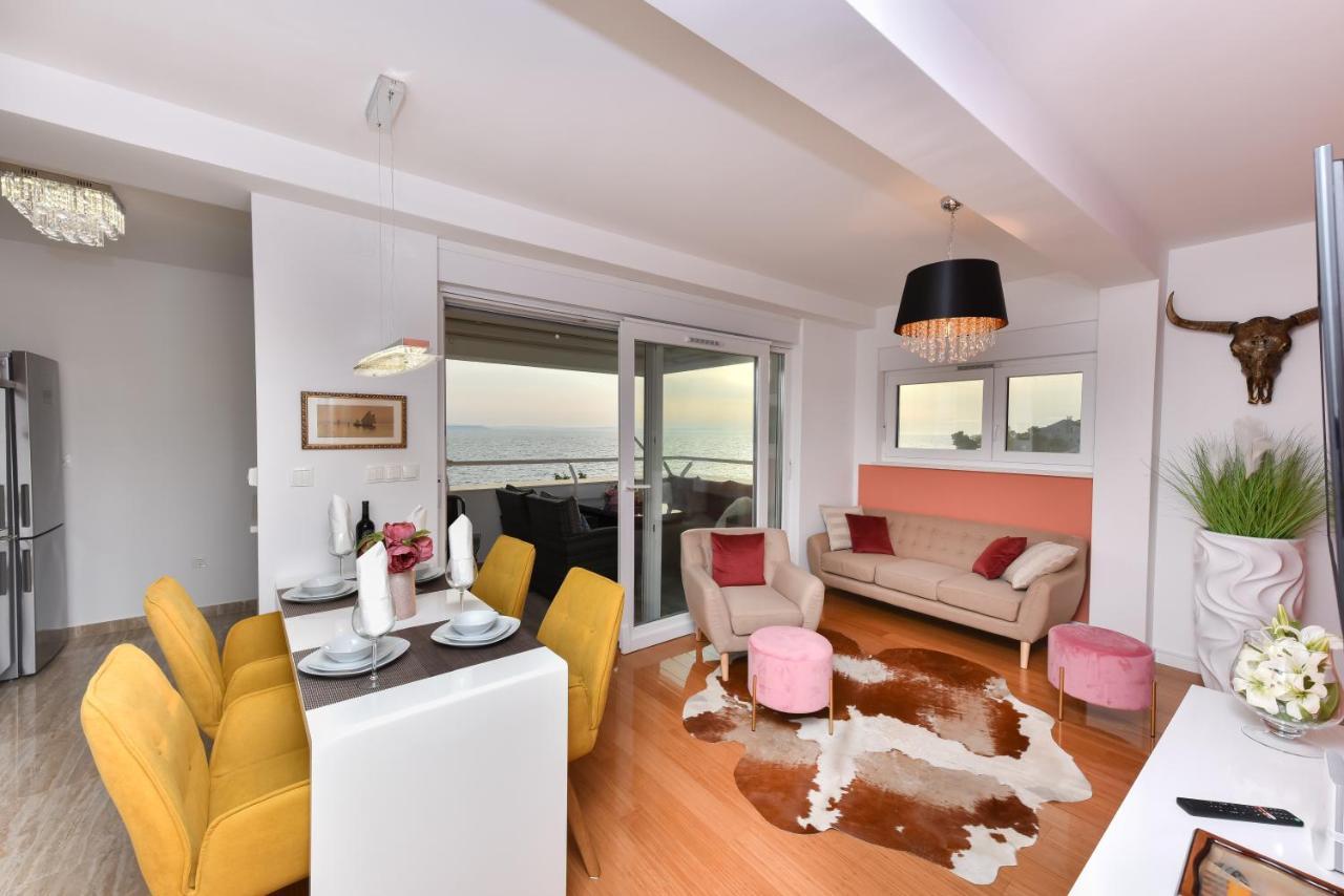Mm Luxury Gold & Rubin Apartment