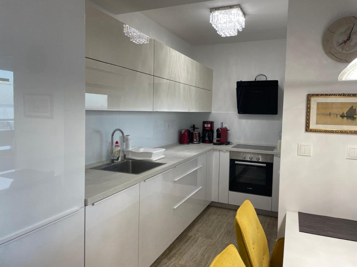 Apartment Mm Luxury Gold & Rubin *