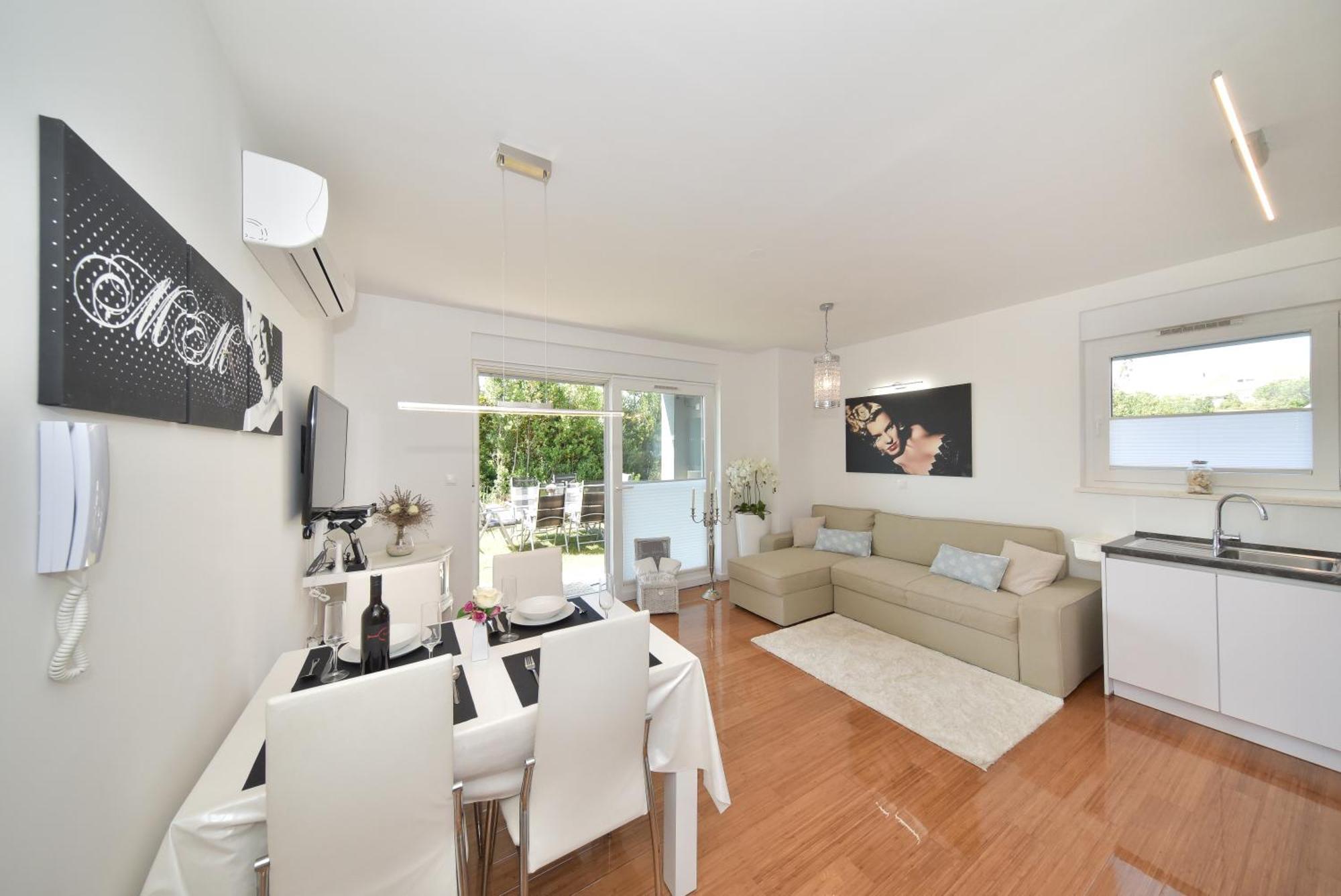 Apartment Mm Luxury Gold & Rubin Zadar